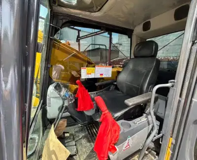Used Komatsu PC200 Excavator photo 7
