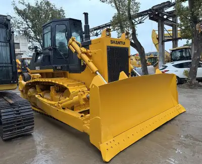 Used Shantui SD22 Bulldozer photo 2