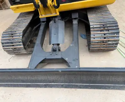 Used Caterpillar 305.5 Mini Excavator photo 7