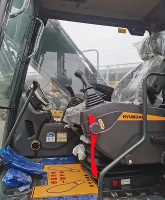 Used Hyundai HX200 Excavator photo 3