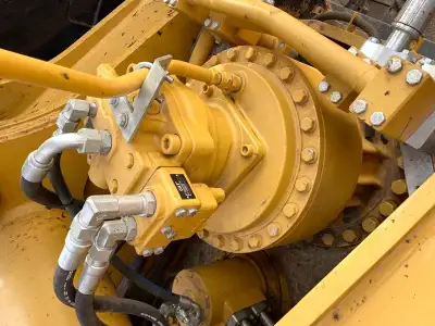 Used Caterpillar 390D Excavator photo 4