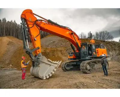 Used Doosan 1000 Excavator photo 3