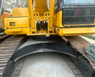 Used Komatsu PC240 Excavator photo 6