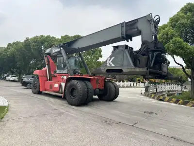 Used Kalmar 45Ton Reach Stacker photo 7