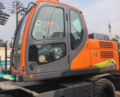 Used Doosan DX150WE Excavator photo 6
