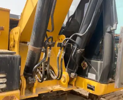 Used Caterpillar 318D2 Excavator photo 12
