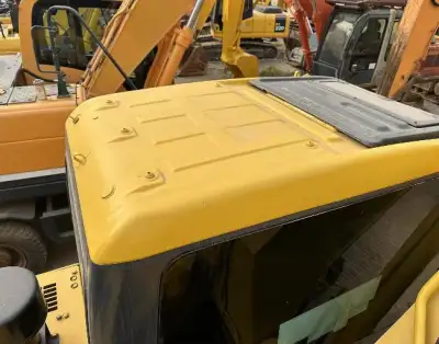 Used Komatsu PC220-7 Excavator photo 7