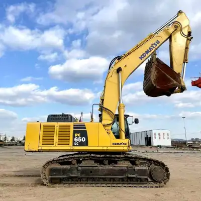 Used Komatsu PC650 Excavator photo 4