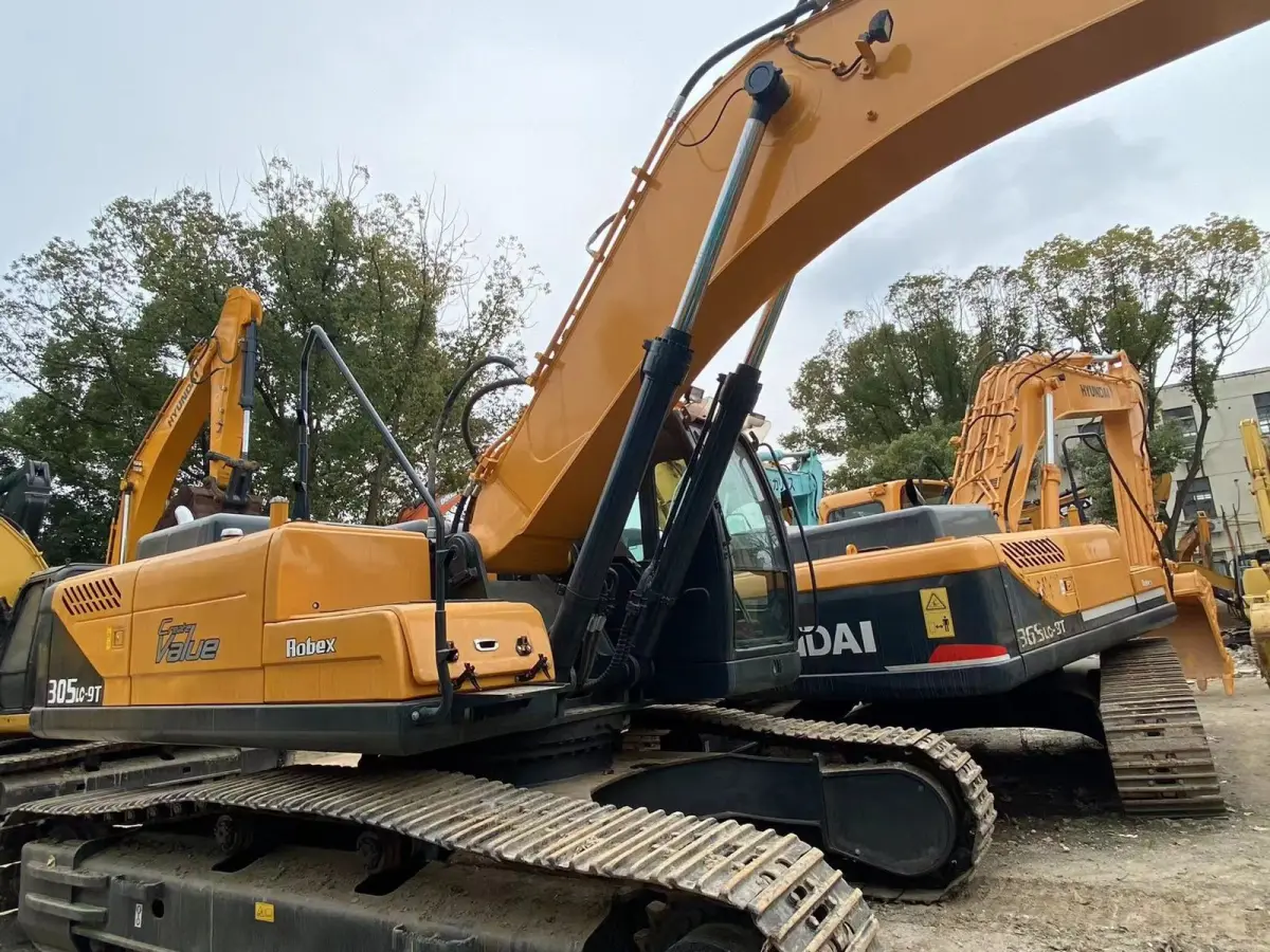 Used Hyundai 305LC-9T Excavator photo 1