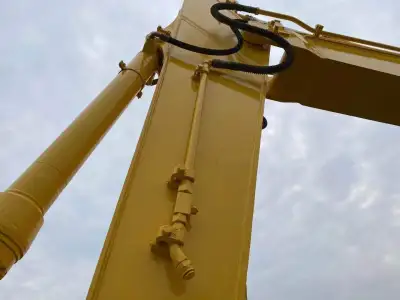 Used Komatsu PC200-7 Excavator photo 4