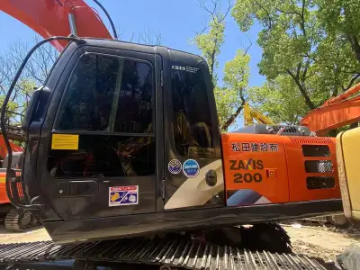 Used Hitachi 200 Excavator photo 8