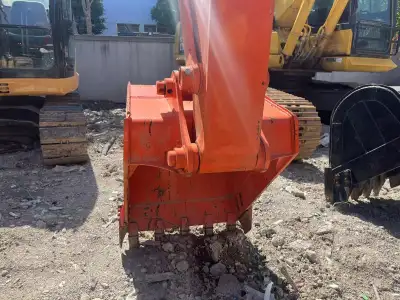Used Hitachi 120 Excavator photo 6