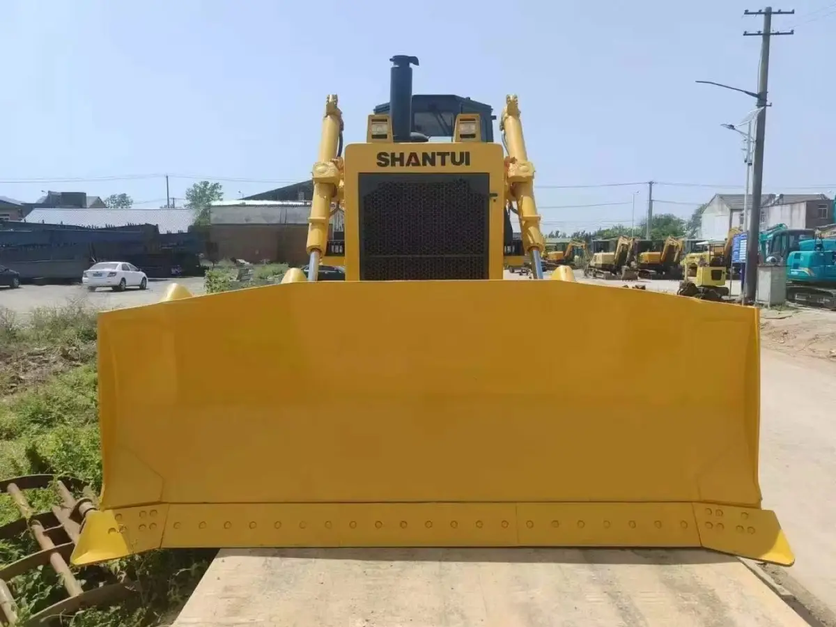 Used Shantui SD32 Bulldozer photo 1