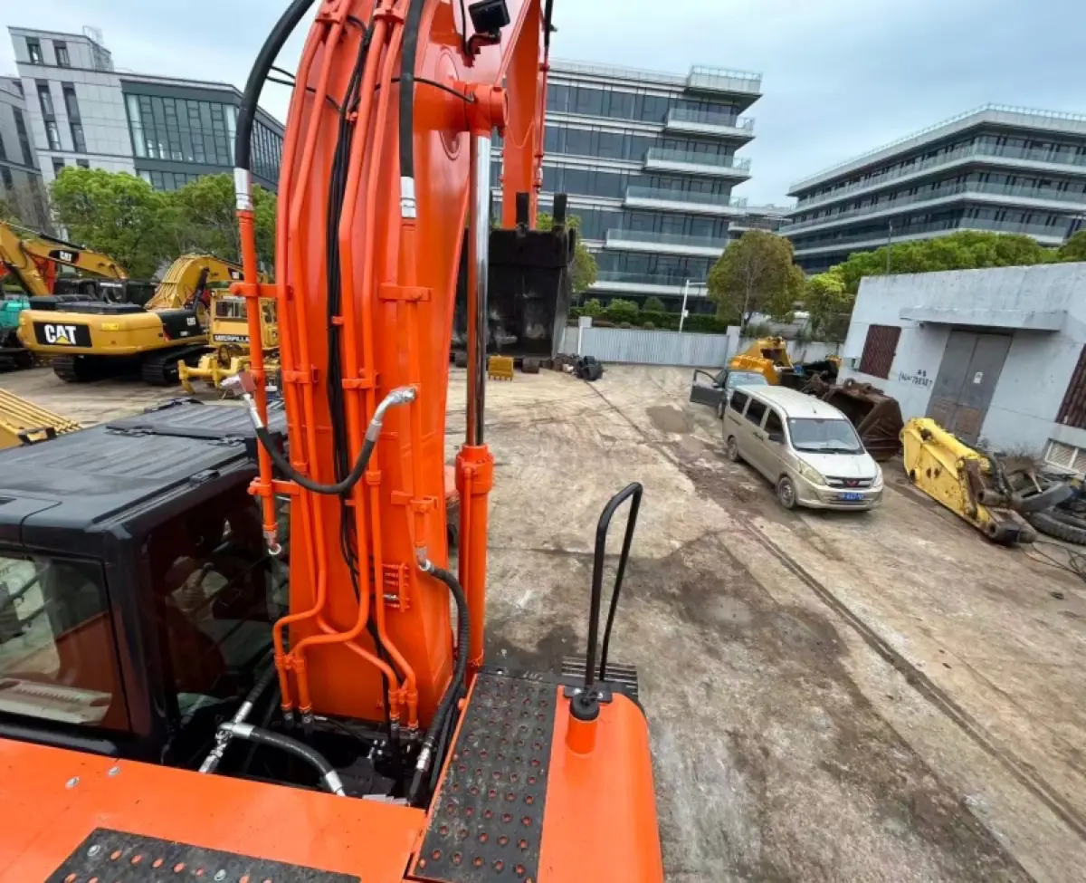 Used Hitachi ZX200 Excavator photo 1
