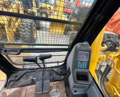 Used Komatsu PC300 Excavator photo 4