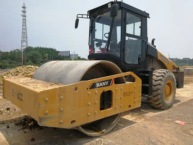 Used Sany SSR220AC-8 Road Roller photo 1