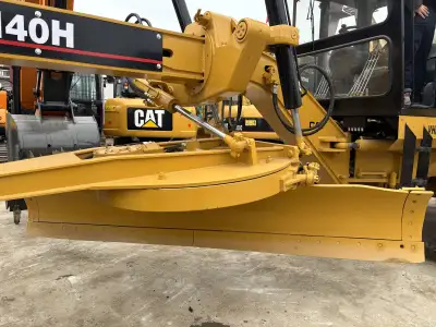Used Caterpillar 140 Motor Grader photo 6