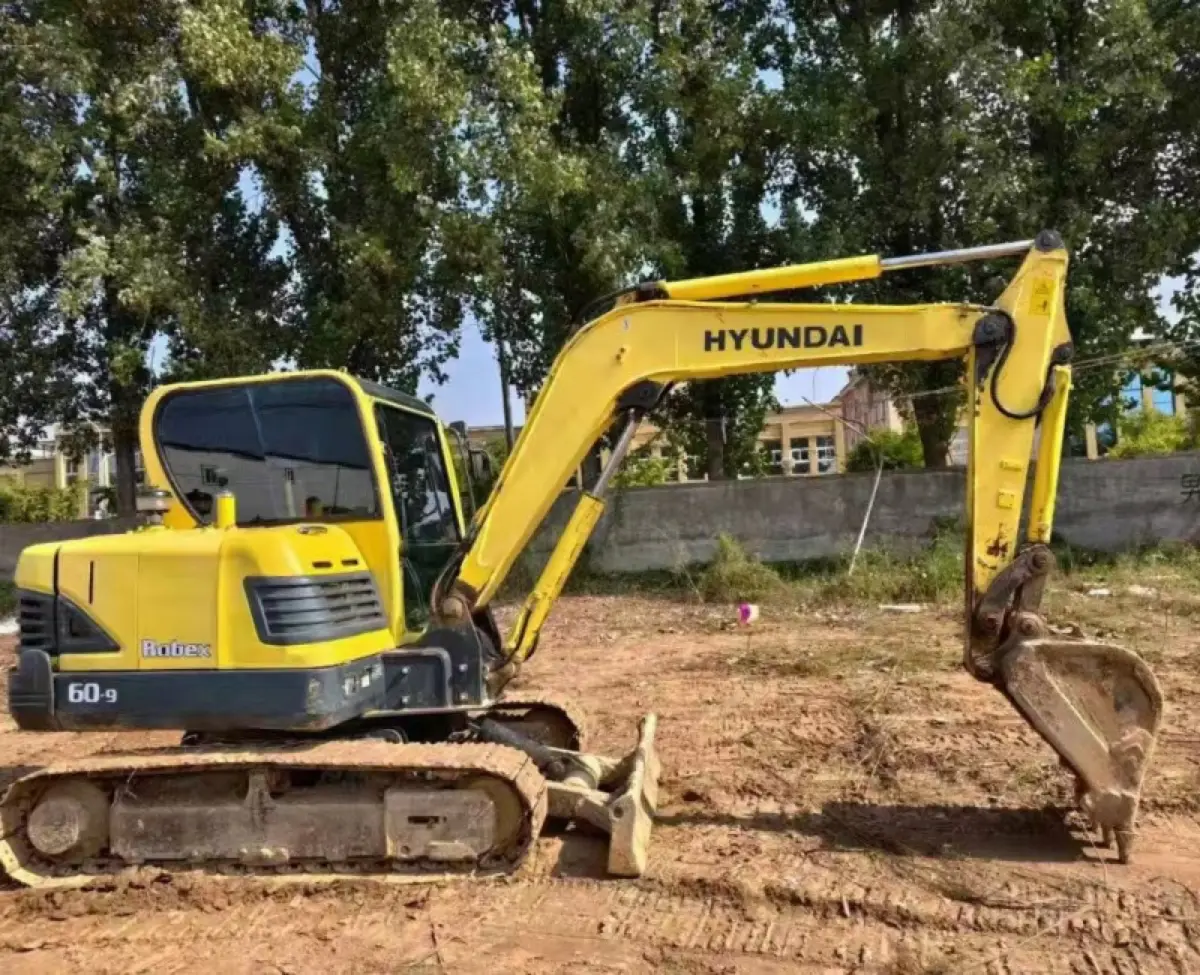 Used Hyundai 60-9 Mini Excavator photo 1