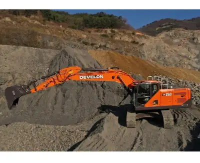 Used Doosan 260 Excavator photo 2