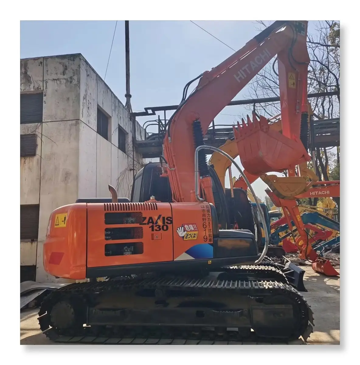 Used Hitachi 130 Excavator photo 1