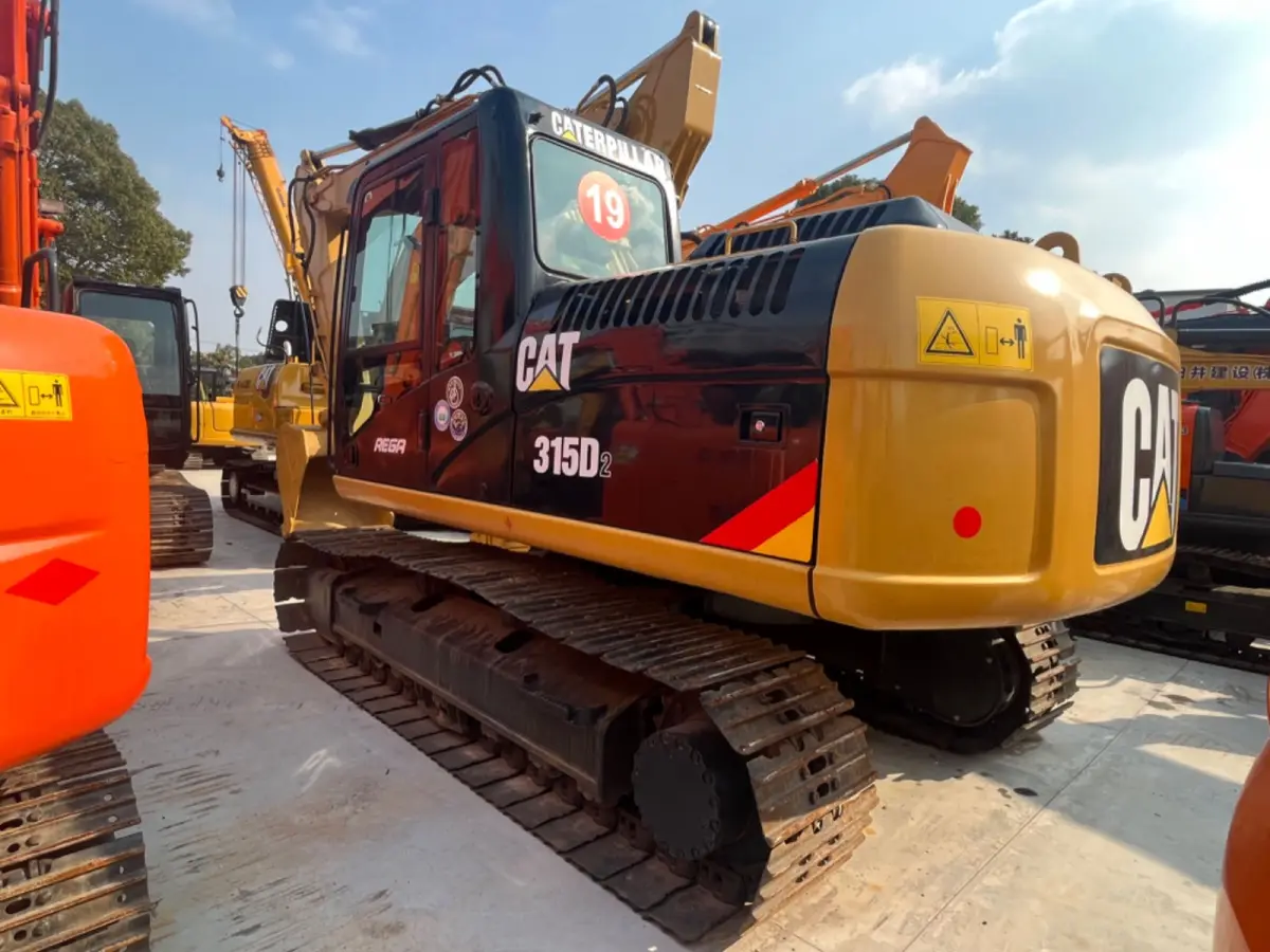 Used Caterpillar 315D2 Excavator photo 1