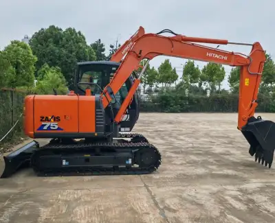 Used Hitachi 75-6A Excavator photo 3