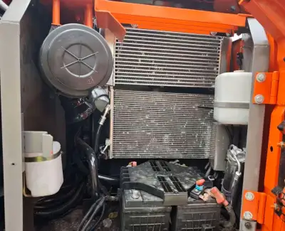 Used Hitachi 120 Excavator photo 8