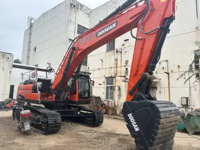 Used Doosan 340 Excavator photo 2
