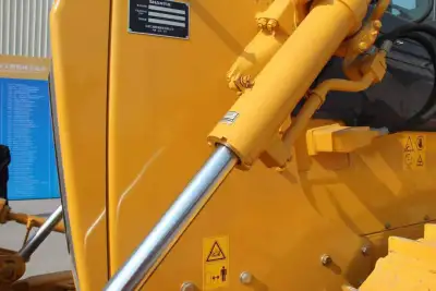 Used Shantui SD16 Bulldozer photo 7