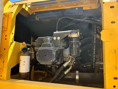 Used Komatsu PC220-8 Excavator photo 7
