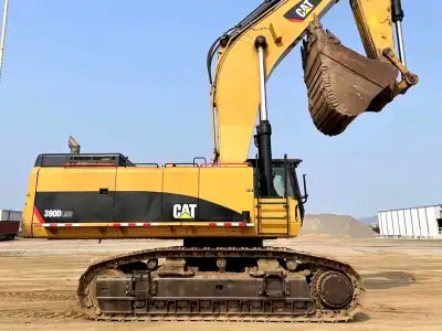 Used Caterpillar 390D Excavator photo 3