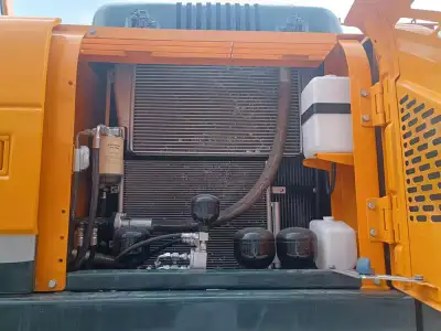Used Hyundai 210W-9 Wheeled Excavator photo 10