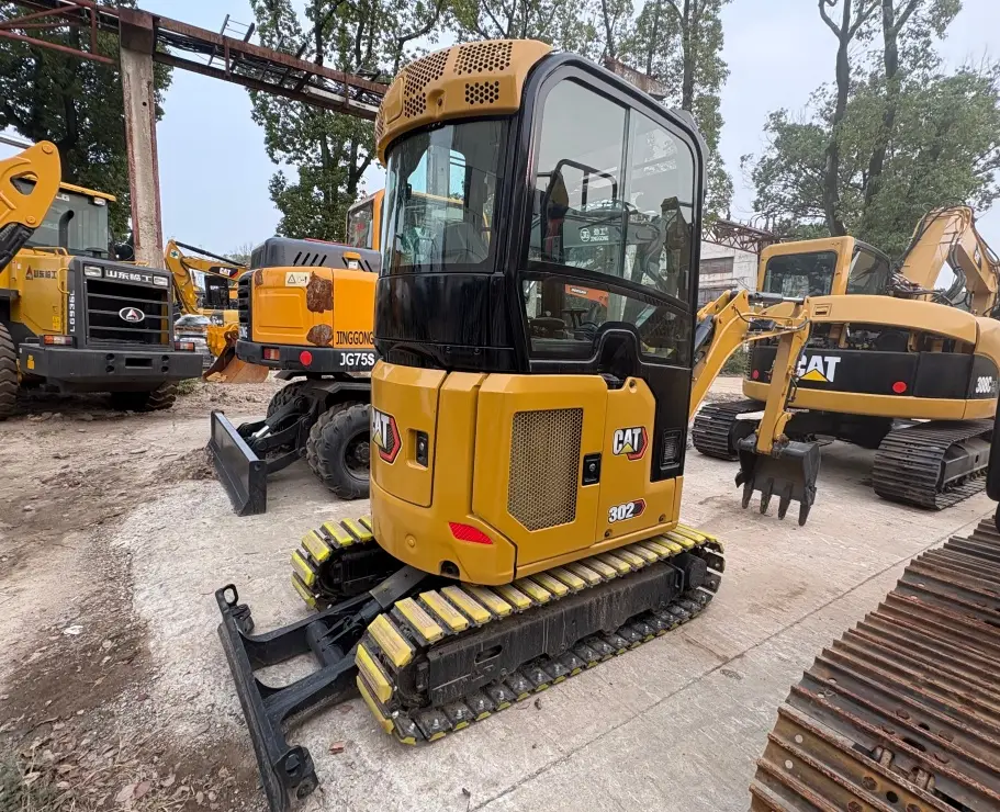 Used CAT 302CR 303CR Mini Excavator photo 1