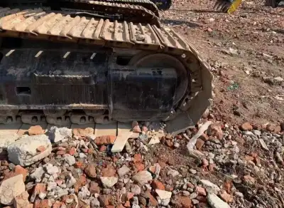 Used Caterpillar 318D2 Excavator photo 5