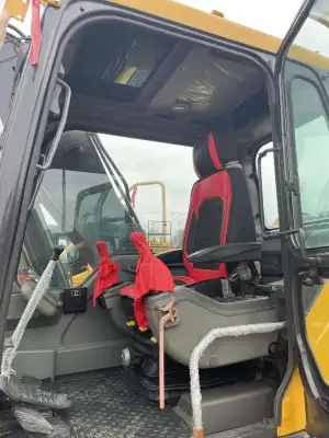 Used Volvo EC140 Excavator photo 6