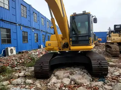 Used Komatsu PC210 Excavator photo 3