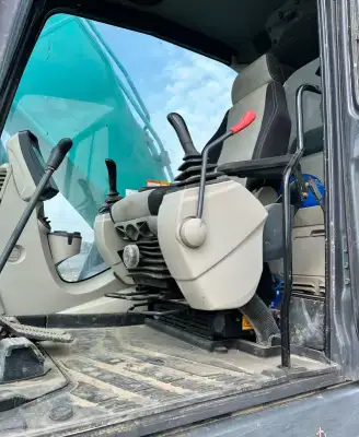 Used Kobelco SK260LC Excavator photo 10