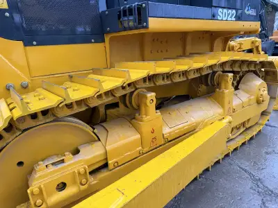 Used Shantui SD22 Bulldozer photo 4