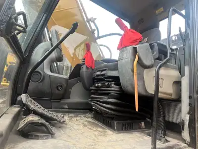 Used Caterpillar 320D2 Excavator photo 10