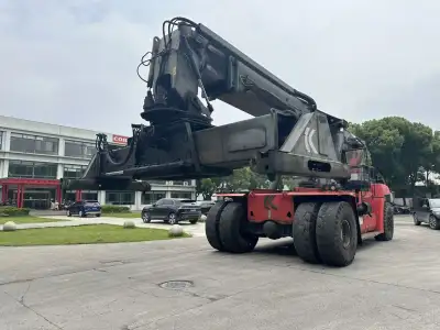Used Kalmar 45Ton Reach Stacker photo 6