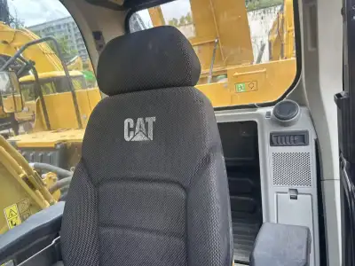 Used Caterpillar 320 Excavator photo 3