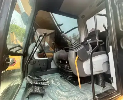 Used Caterpillar 320D2L Excavator photo 2