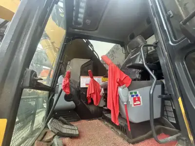 Used Komatsu PC240 Excavator photo 8