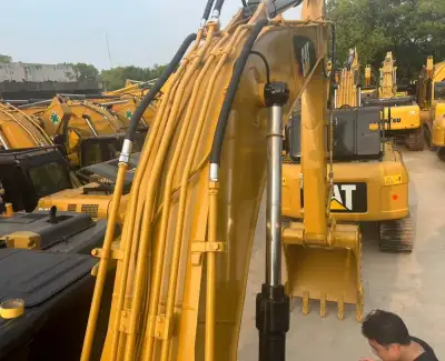 Used Caterpillar 320D2L Excavator photo 3