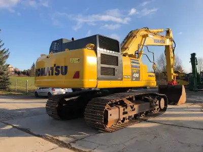 Used Komatsu PC490LC-11 Excavator photo 2