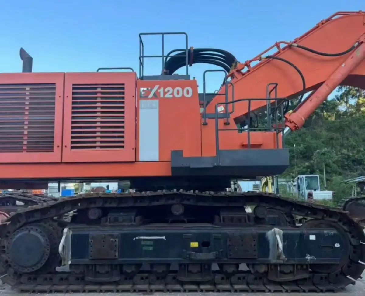 Used Hitachi EX1200 Excavator photo 1