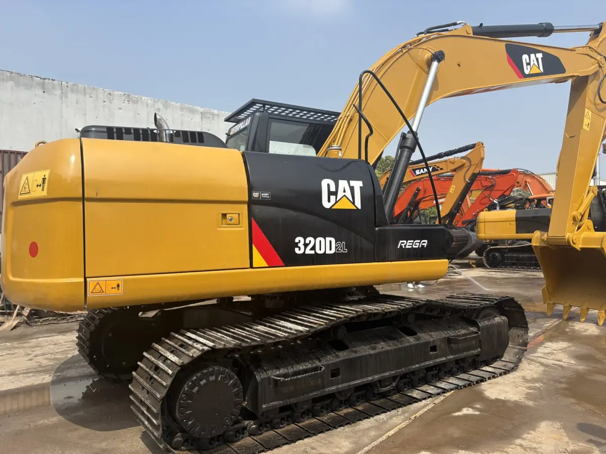 Used Caterpillar 320D2L Excavator photo 1