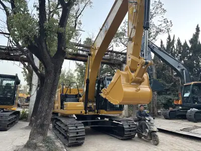 Used Caterpillar 320 Excavator photo 2