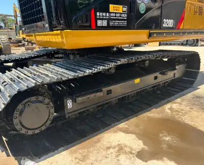 Used Caterpillar 320D Excavator photo 9