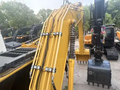 Used Komatsu PC240 Excavator photo 3